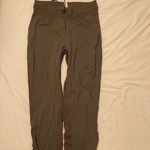 Lululemon Dance Studio Crop